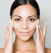 <b>眼部按摩方法有什么注意事项</b>