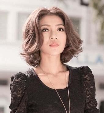  甜美干练都时尚 都市女人新妆容