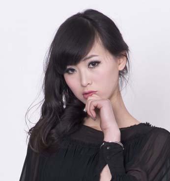  甜美干练都时尚 都市女人新妆容