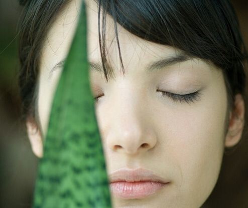 眼部肌肤充分休息