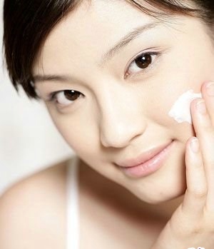 分析长痘原因如何祛痘