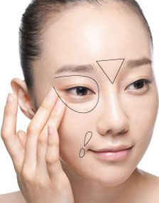 轻轻拍打、按压加快血液循环