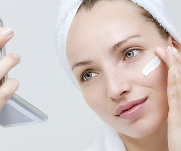 急救脸部浮肿和黑眼圈，肿么办？