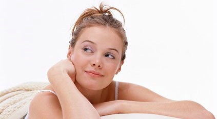 告别痘痘色斑的10个日常护肤小习惯